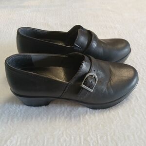 Dansko Burnished Leather Buckle Clogs Womens Black 38
